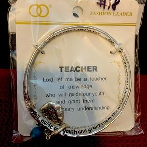 NWT Silver bangle bracelet